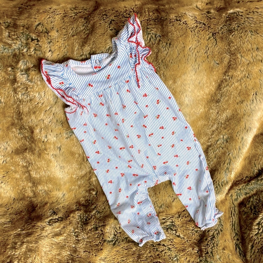 Carter’s 6 month floral jumpsuit romper onesie 🌺